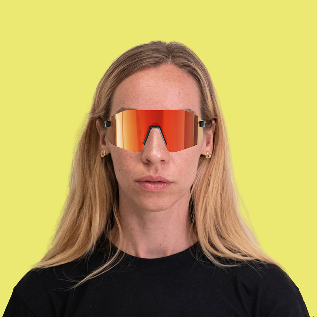 Njord Black Red urheilulasit