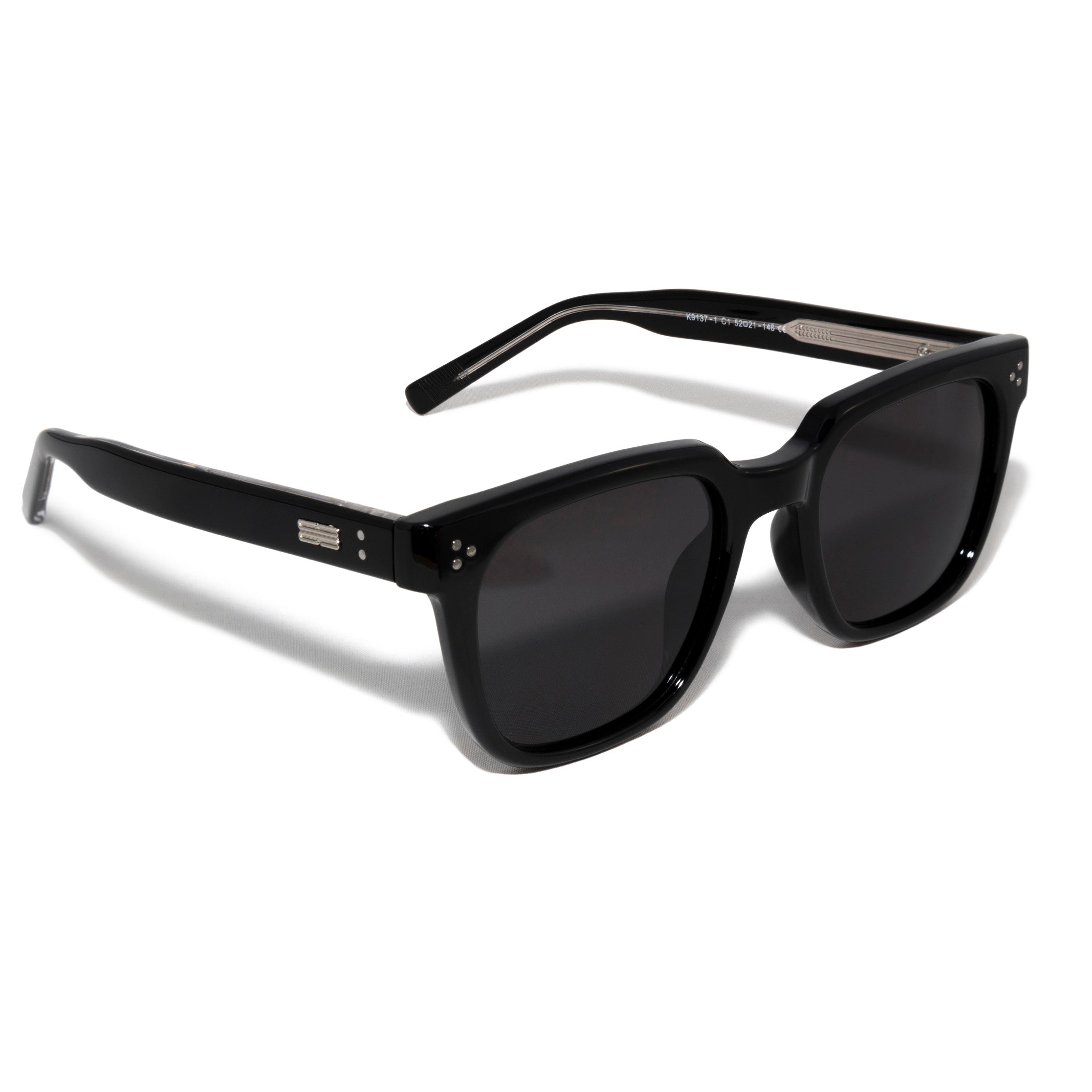 OBERON Black/Gray